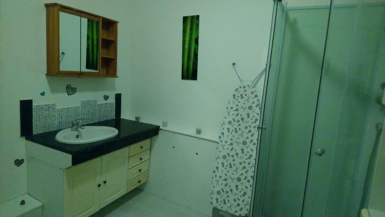 Gite Pour 6 Ou Chambre Pour 2 A Formigny المظهر الخارجي الصورة