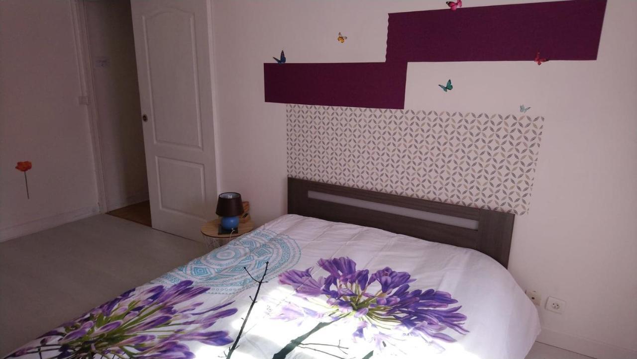 Gite Pour 6 Ou Chambre Pour 2 A Formigny المظهر الخارجي الصورة